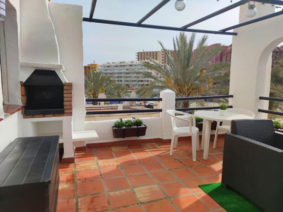 Apartamento Maika Benalsun Pueblo Evita 贝纳尔马德纳 外观 照片