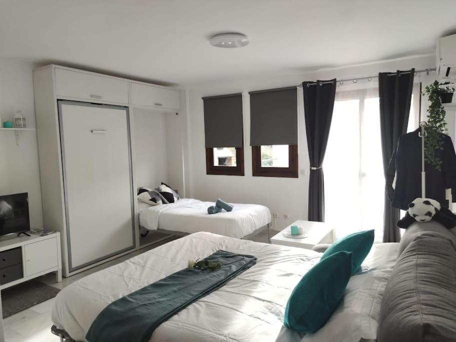 Apartamento Maika Benalsun Pueblo Evita 贝纳尔马德纳 外观 照片